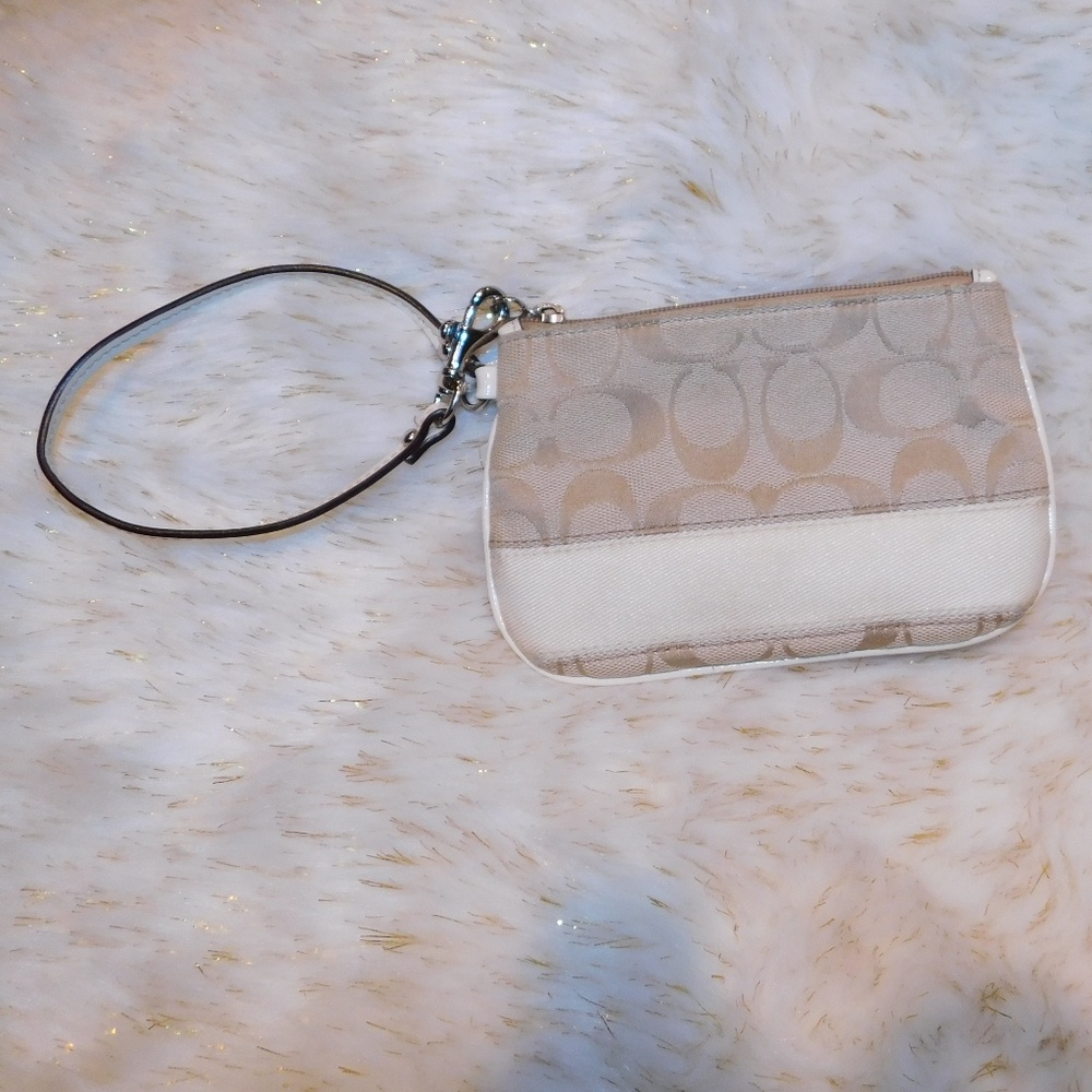 COACH Canvas Tan & White Signature Coach Wristlet